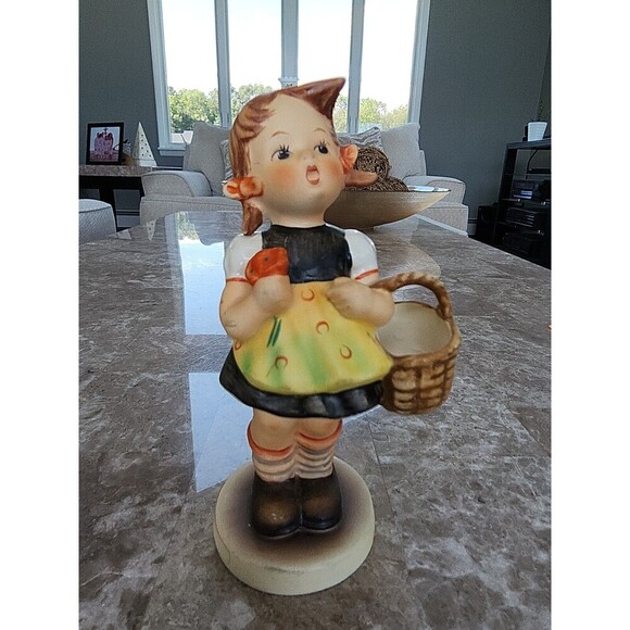Hummel Figurine, 'Sister' Girl With  Basket, 98/0 - Picture 1 of 5